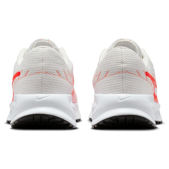 Nike Run Defy